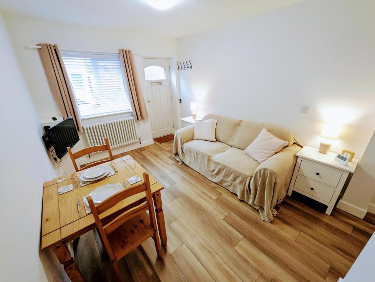 Blossom Holiday Lets - 94 Roseberry Cottages Гисбъро Екстериор снимка